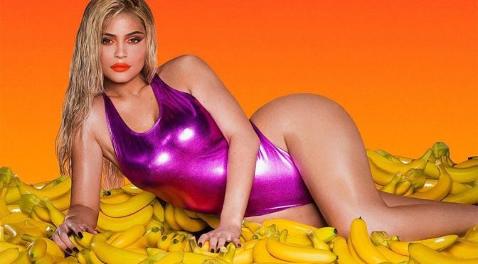 Kylie Jenner Curvy Body