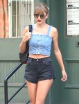 Taylor Swift Leggy