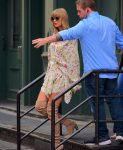 Taylor Swift Sexy Legs And Boots