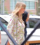 Taylor Swift Sexy Legs And Boots