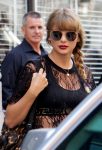 Taylor Swift Sexy Legs And Upskirt