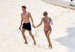 Taylor Swift Sexy Small Bikini