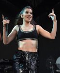 Haile Steinfeld Sexy On Stage