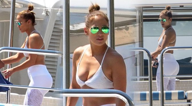 Jennifer Lopez Big Ass On Yacht