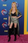 Katherine Mcnamara Sexy At Teen Choice Awards