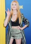 Katherine Mcnamara Sexy At Teen Choice Awards