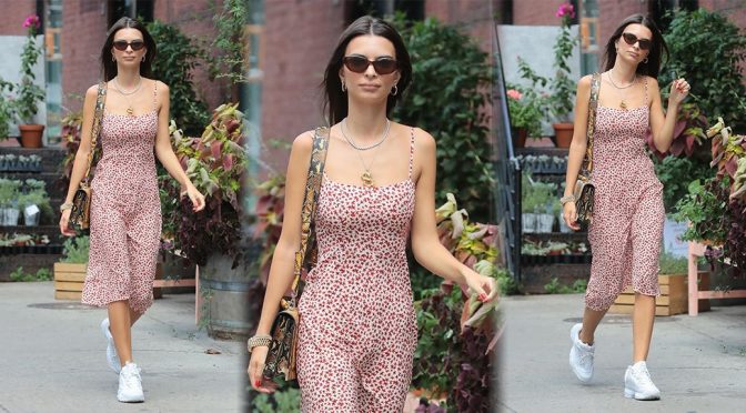 Emily Ratajkowski – Candids in New York