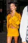 Emily Ratajkowski Sexy Body
