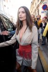Emily Ratajkowski Sexy Body