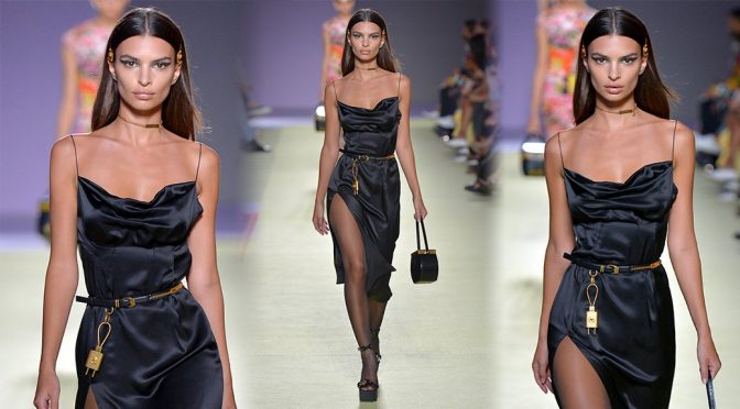 Emily Ratajkowski – Versace Fashion Show in Milan