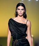 Kendall Jenner Sexy On Runway
