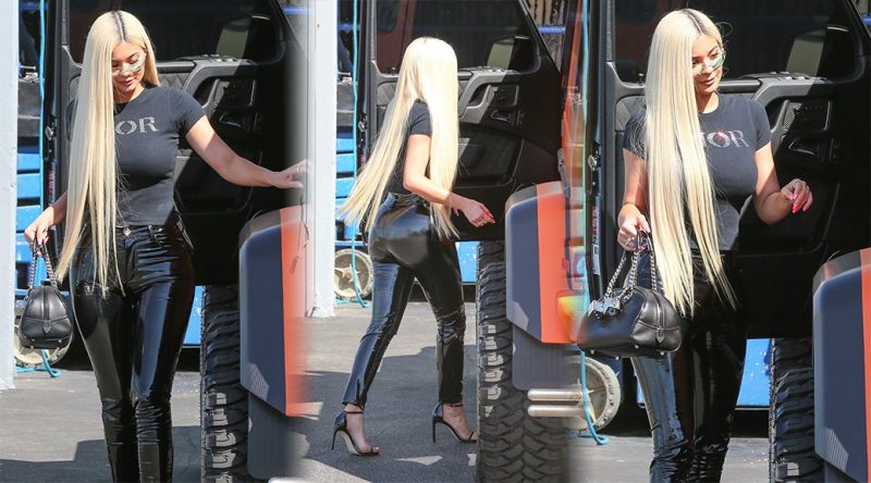 Kylie Jenner – Sexy Candids in Los Angeles