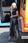 Kylie Jenner Sexy Curvy Body