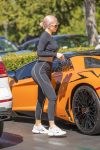 Kylie Jenner Sexy Curvy Body