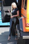 Kylie Jenner Sexy Curvy Body