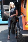 Kylie Jenner Sexy Curvy Body