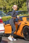 Kylie Jenner Sexy Curvy Body