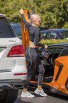 Kylie Jenner Sexy Curvy Body