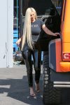 Kylie Jenner Sexy Curvy Body