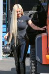 Kylie Jenner Sexy Curvy Body