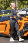 Kylie Jenner Sexy Curvy Body