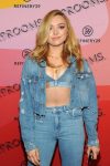 Peyton Roi List Sexy Cleavage