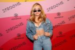Peyton Roi List Sexy Cleavage