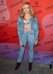 Peyton Roi List Sexy Cleavage