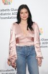 Ariel Winter Sexy Cleavage