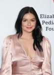 Ariel Winter Sexy Cleavage