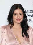 Ariel Winter Sexy Cleavage