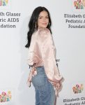 Ariel Winter Sexy Cleavage