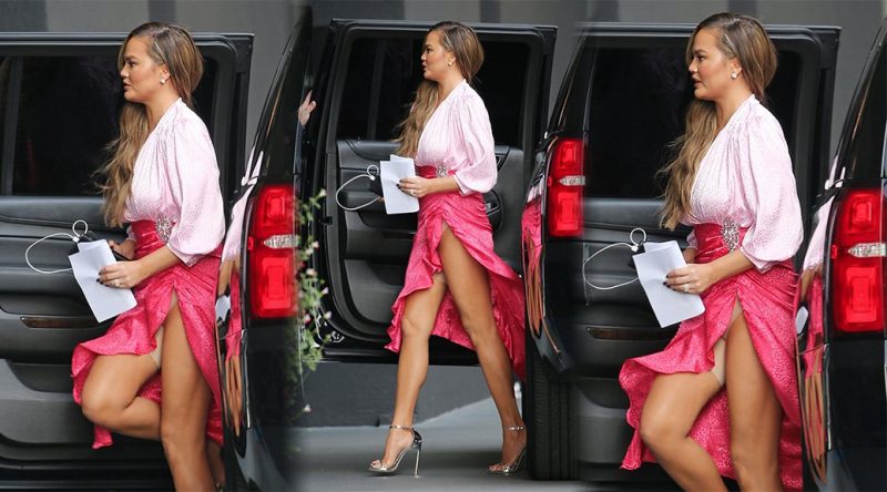 Chrissy Teigen – Upskirt Candids in Los Angeles