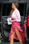 Chrissy Teigen Sexy Legs And Upskirt