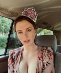 Ireland Baldwin Cleavage