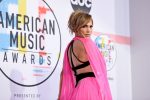 Jennifer Lopez Sexy Boobs