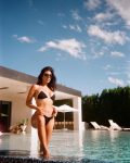 Kourtney Kardashian Hot