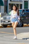 Madison Beer Sexy Legs