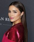 Olivia Culpo Sexy Legs