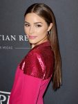 Olivia Culpo Sexy Legs