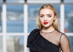 Peyton Roi List Sexy Legs In Black Dress