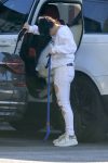 Ariel Winter Sexy Ass In White Pants