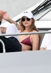 Gigi Hadid Sexy Body In A Bikini