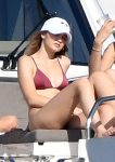 Gigi Hadid Sexy Body In A Bikini
