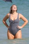 Iskra Lawrence Sexy Photoshoot At Beach