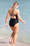 Iskra Lawrence Sexy Photoshoot At Beach