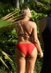 Iskra Lawrence Sexy Photoshoot At Beach