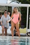 Iskra Lawrence Sexy Photoshoot At Beach