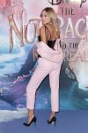 Kimberely Garner Sexy Tight Body