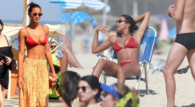Lais Ribeiro on Ipanema Beach in Rio de Janeiro